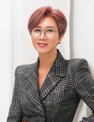 金荼氤（KIM DA IN）